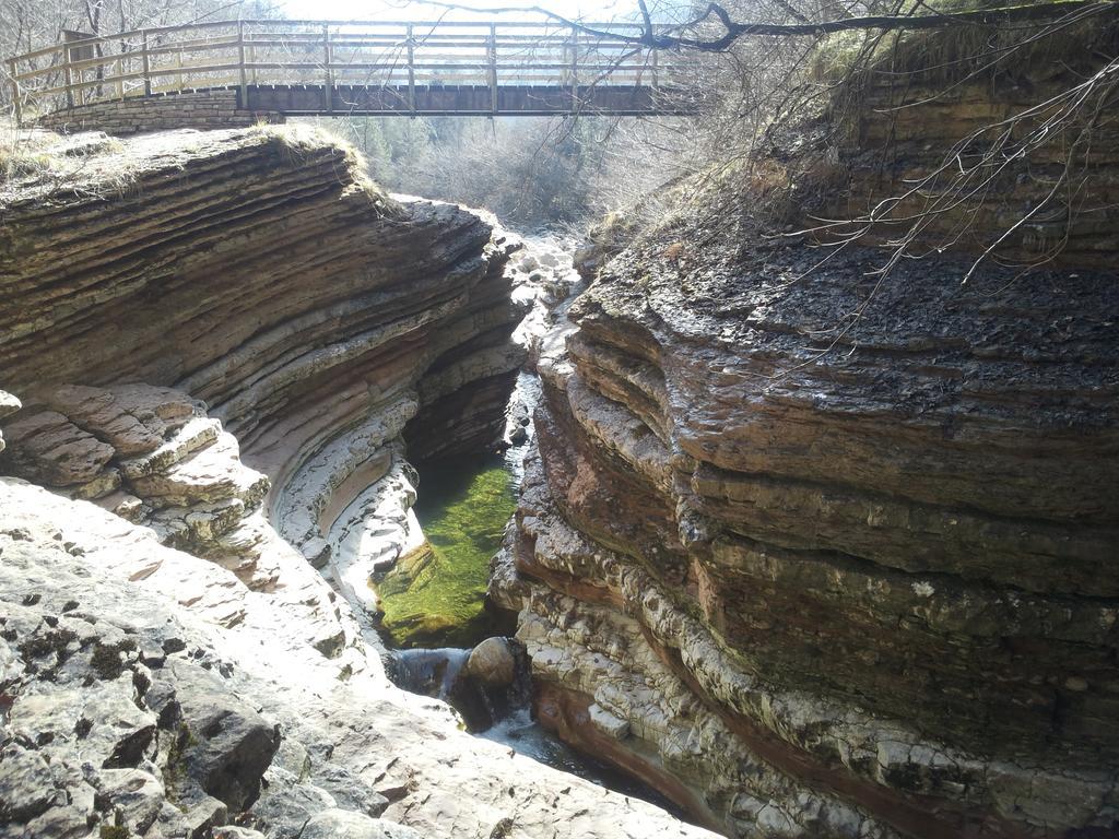 B&B Alla Lanterna Trichiana Bagian luar foto